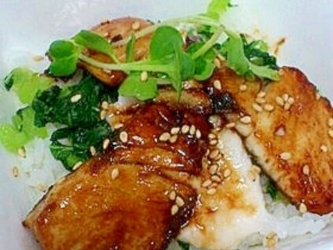 魚の生姜スパイ酢スタミナ丼